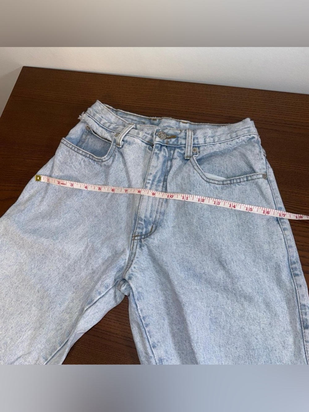 Vintage 90s Fluid Blues Light blue denim long baggy shorts - Picture 8 of 8